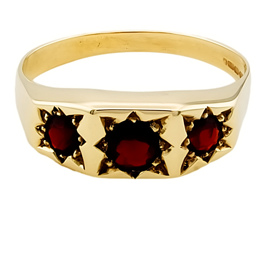 9ct Gold Garnet 3 Stone Ring size T